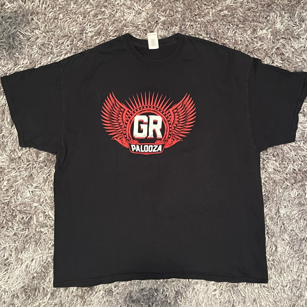 Men’s T-shirt. Size XXL. 100% heavyweight cotton. Worn once.
